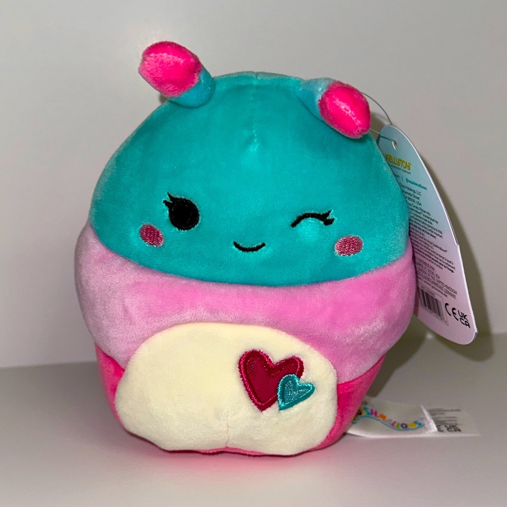 5" Fluxie the Caterpillar 2023 Valentines Squishmallows